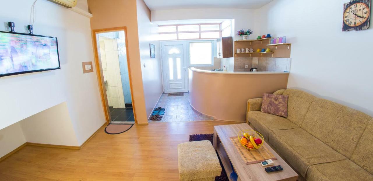 Apartment Elegant Mostar Bagian luar foto